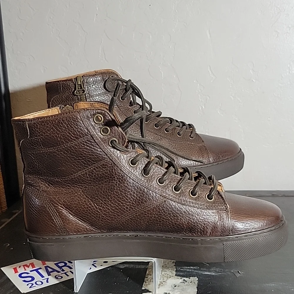 STEVE MADDEN Slash 207 Leather 8 Nwot